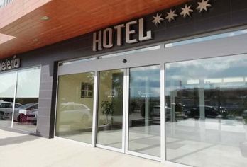 Hotel, BS Capitulaciones