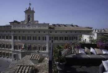 Hotel, Colonna Palace