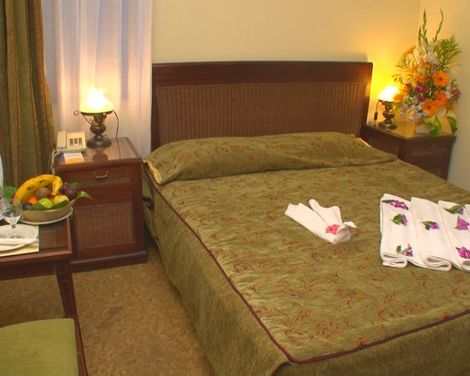 Hotel Antik & Antik Garden-2