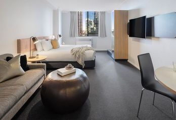 Oaks Perth Hotel