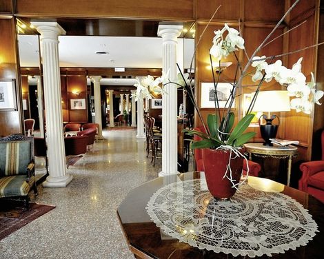 Colonna Palace-2