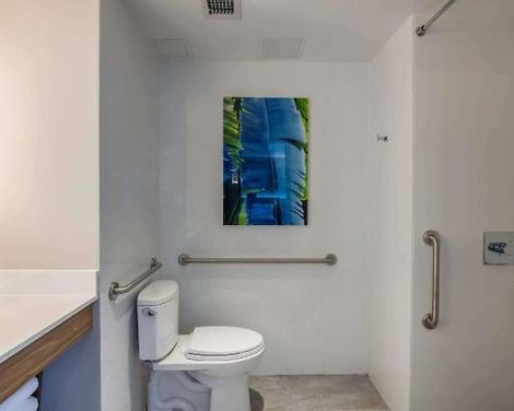 Wingate by Wyndham Long Island City-0