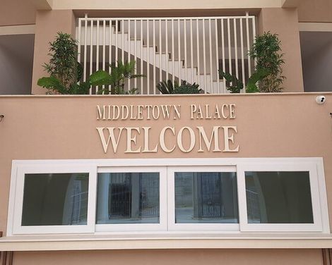 Middle Town Palace Tropea-1