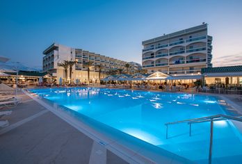 Hotel, Apollo Beach Hotel