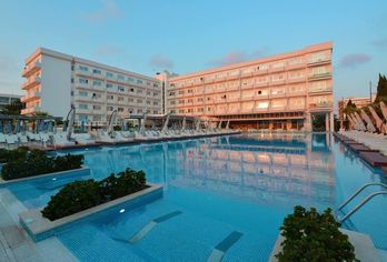 Hotel, Nestor Hotel