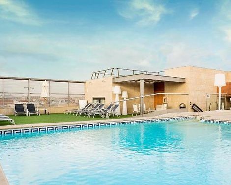 Hotel ILUNION Barcelona-1