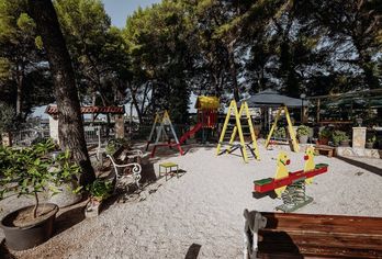 Hotel, Matilde Beach Resort