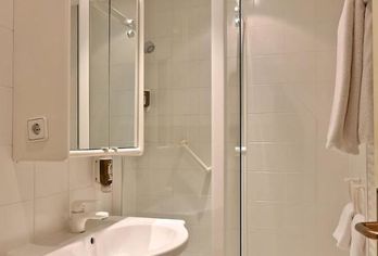 Hotel, Wunsch-Hotel Mürz