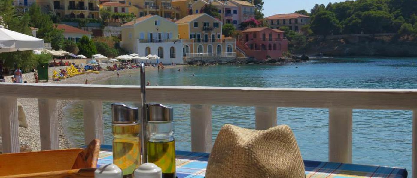  Assos