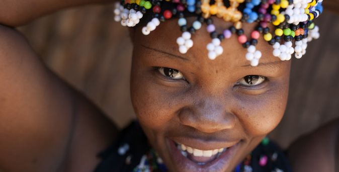Afrikanische Frau mit Schmuck