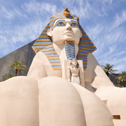 Urlaub in Las Vegas USA Sphinx vor Luxor Hotel