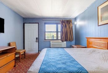 Hotel, Admiral Motel By OYO Chicago I-94
