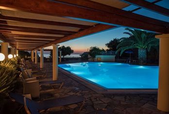 Hotel, Alma Luxury Resort Hotel