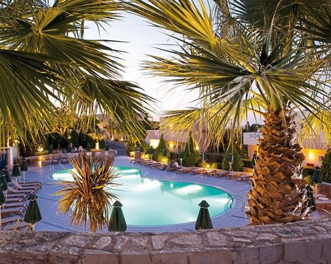 Grand Hotel Holiday Resort-4