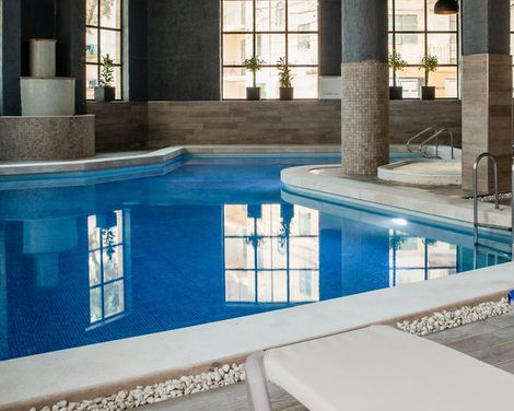 Pebbles Resort (Oct - May) / Bora Bora Ibiza-Malta Resort (Jun - Sep)-4