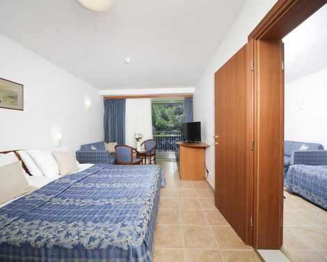 Bluesun Hotel Marina-4