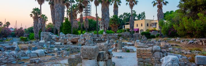 Blick auf die Ruinen von Agora.