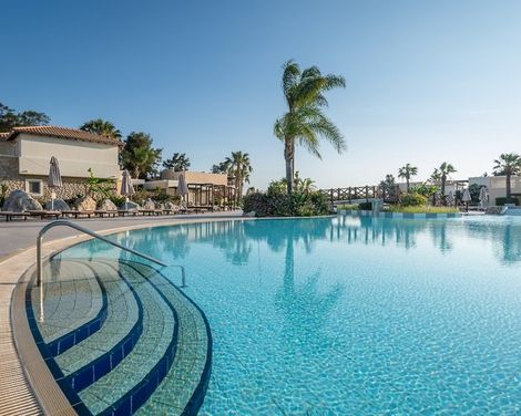 Natura Village Hotel & Spa-3