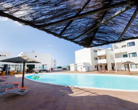 Apartamentos Lanzarote Paradise-1