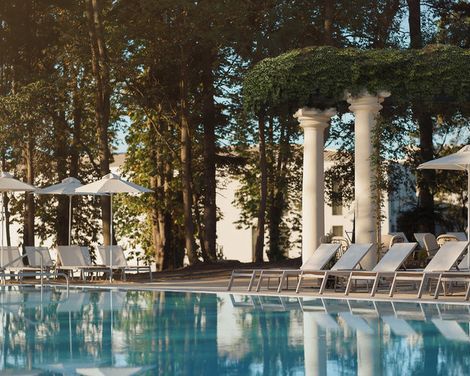 Astor Garden Hotel-1