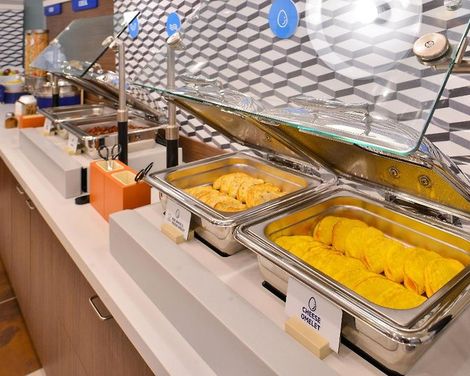 Holiday Inn Express & Suites Kingman-4