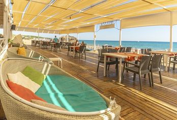 Hotel, Selenium Hotel