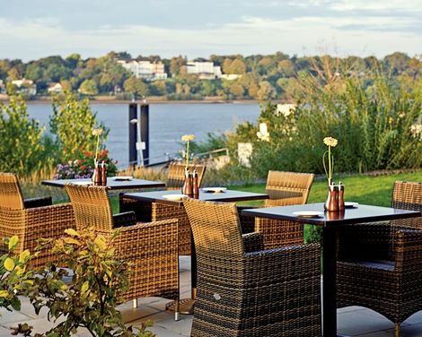 elaya hotel hamburg finkenwerder-3