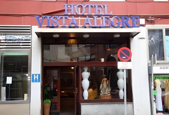 Hotel, Irala by Pillow