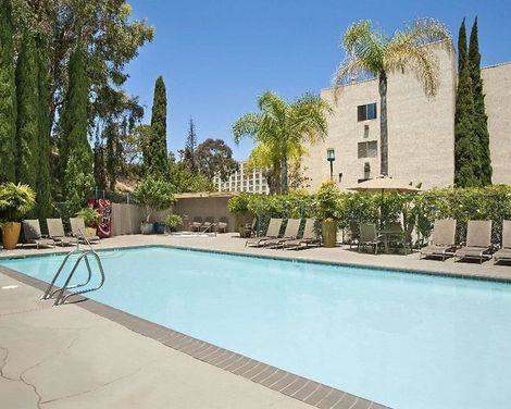 Days Inn by Wyndham San Diego Hotel Circle-2