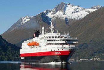 Kreuzfahrtschiff, MS Nordlys