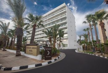 Hotel, Bohemian Gardens Hotel
