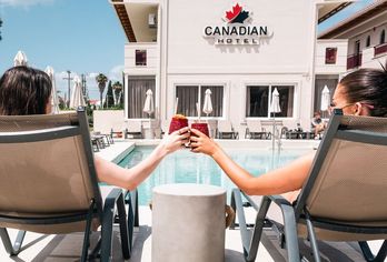 Hotel, Canadian Hotel