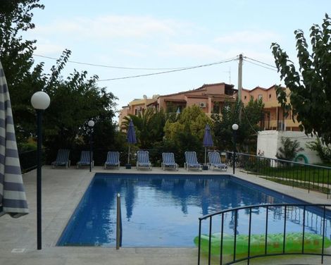 Leonidas Studios & Apartments-1