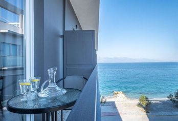 Hotel, Riviera Hotel