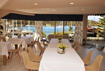 Hotel, Grand Ata Park Hotel