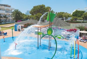 Hotel, Hotel Club Es Talaial
