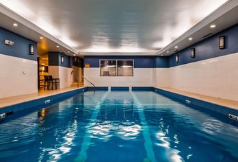 Hotel, Best Western Plus Chocolate Lake Hotel