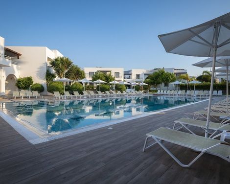 Alexandra Beach Hotel-0