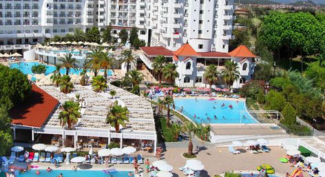 Serenis Hotel