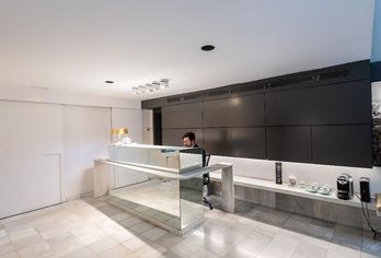 Hotel, Atenea Rekord Suites