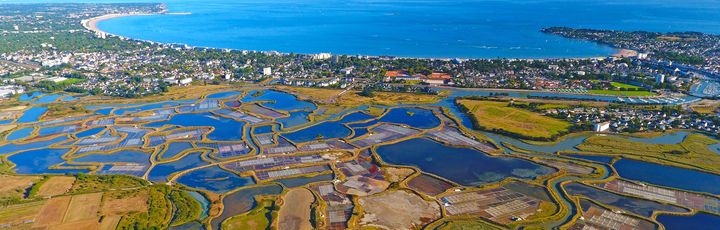 Blick auf das weitläufige La Baule Gebiet.