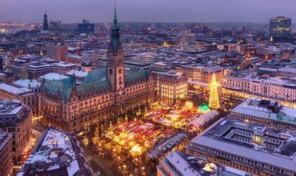 Weihnachtlicher RAthausmarkt in HAmburg