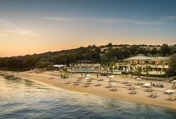 Hotel, Maistra Select Amarin Resort