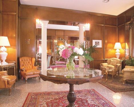 Colonna Palace-4