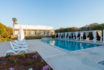 Hotel, Relais Masseria Casina dei Cari