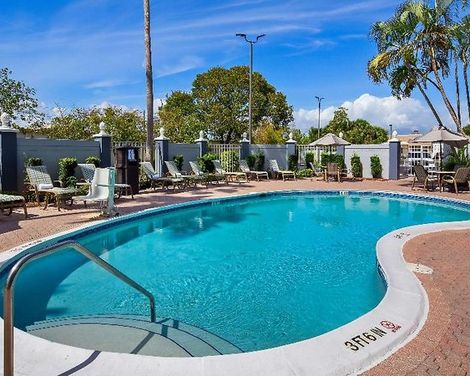 Best Western Fort Myers Inn & Suites-0