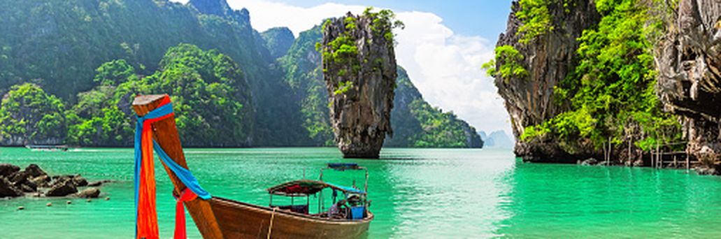 Thailand kleines Bott im Wasser