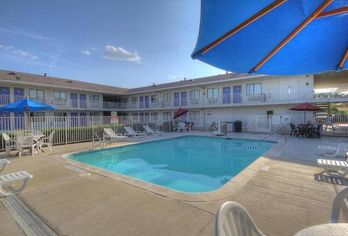 Motel 6 San Antonio - Fiesta