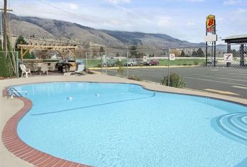 Hotel, Super 8 by Wyndham Kamloops East