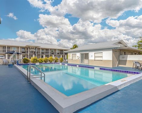 Best Western Space Shuttle Inn-1